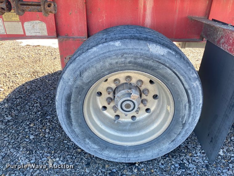 image for item IG9704 2006 Transcraft Eagle NW2  flatbed trailer