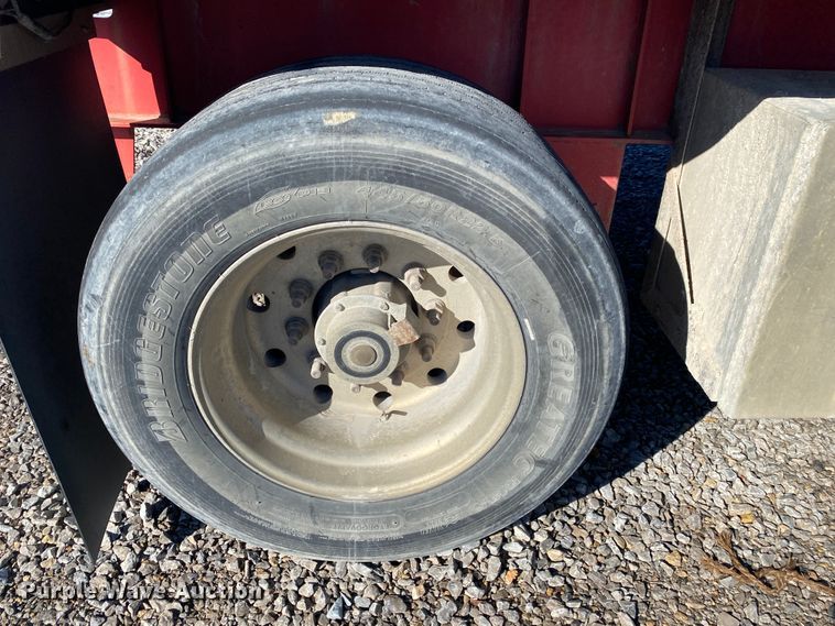 image for item IG9704 2006 Transcraft Eagle NW2  flatbed trailer