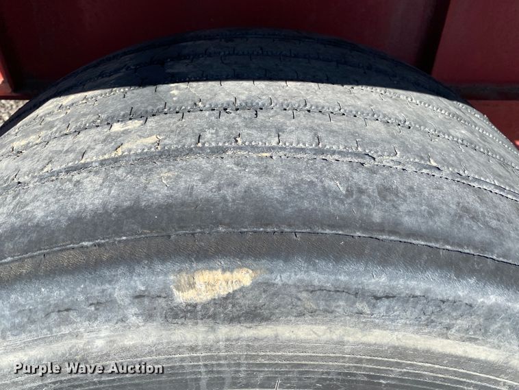 image for item IG9704 2006 Transcraft Eagle NW2  flatbed trailer