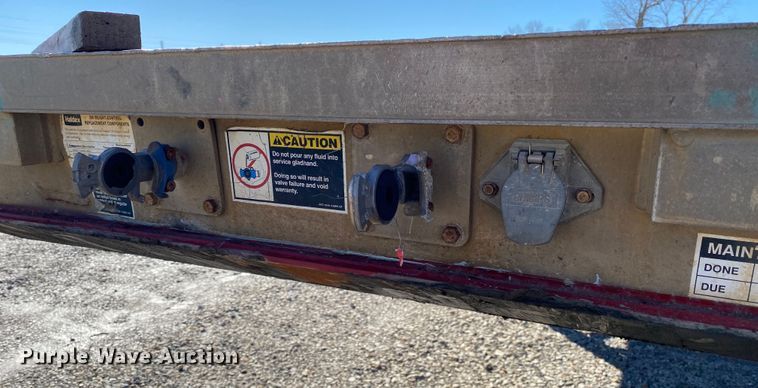 image for item IG9705 2006 Wilson CF-900  flatbed trailer