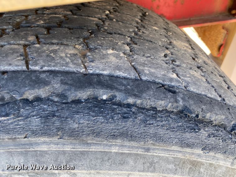 image for item IG9705 2006 Wilson CF-900  flatbed trailer