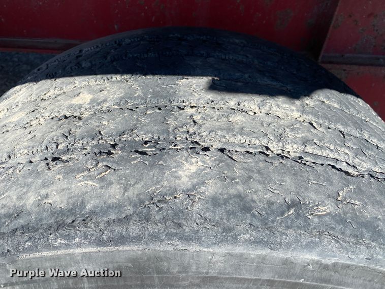 image for item IG9705 2006 Wilson CF-900  flatbed trailer