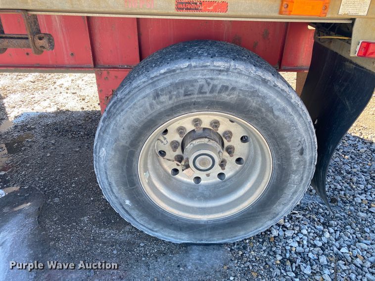 image for item IG9706 2006 Transcraft Eagle NW2  flatbed trailer