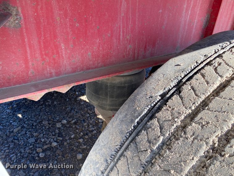 image for item IG9706 2006 Transcraft Eagle NW2  flatbed trailer