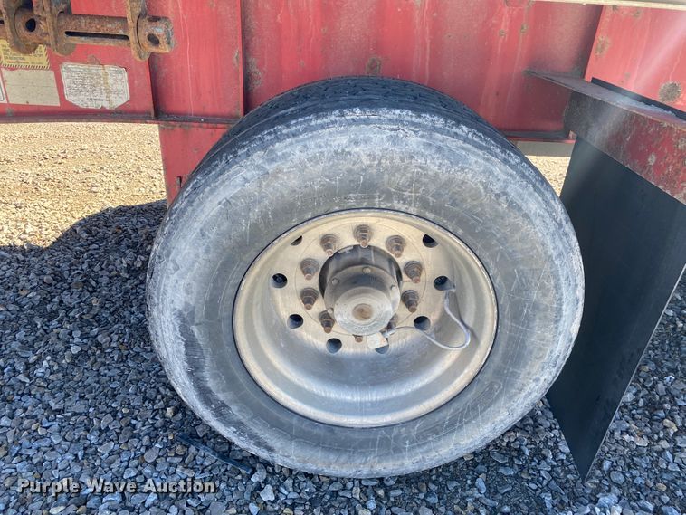 image for item IG9707 2006 Transcraft  flatbed trailer