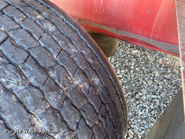 image for item IG9707 2006 Transcraft  flatbed trailer