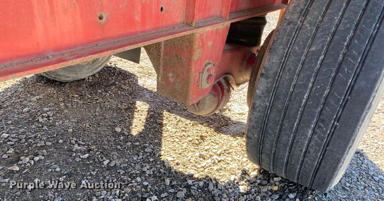 image for item IG9707 2006 Transcraft  flatbed trailer