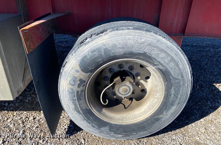 image for item IG9707 2006 Transcraft  flatbed trailer