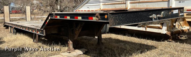 image for item IJ9694 2007 Kaufman  drop deck equipment trailer