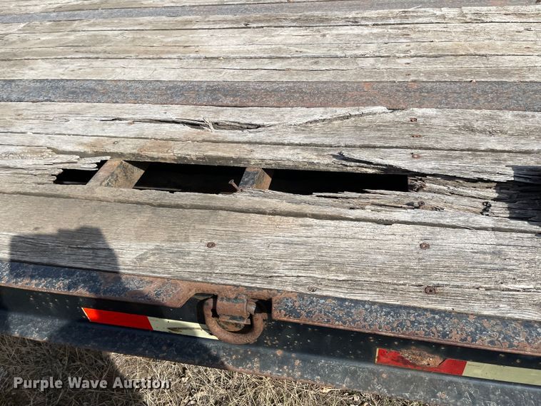 image for item IJ9694 2007 Kaufman  drop deck equipment trailer