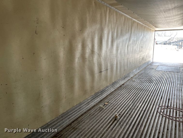 image for item IJ9697 1986 American A355  refrigerated van trailer