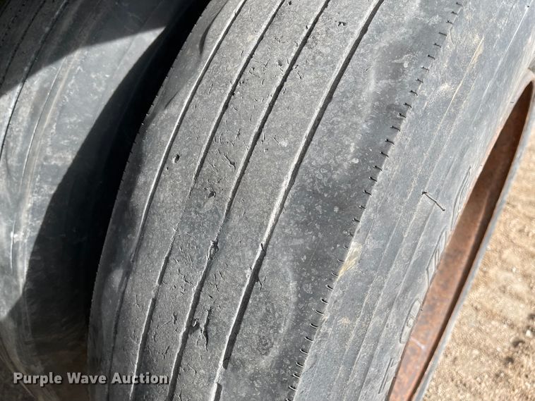 image for item IJ9697 1986 American A355  refrigerated van trailer