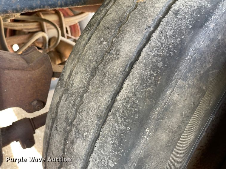 image for item IJ9697 1986 American A355  refrigerated van trailer