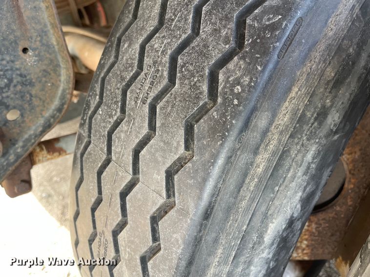 image for item IJ9697 1986 American A355  refrigerated van trailer