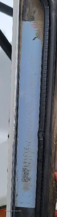 image for item IM9753 2005 Kenworth T600  semi truck