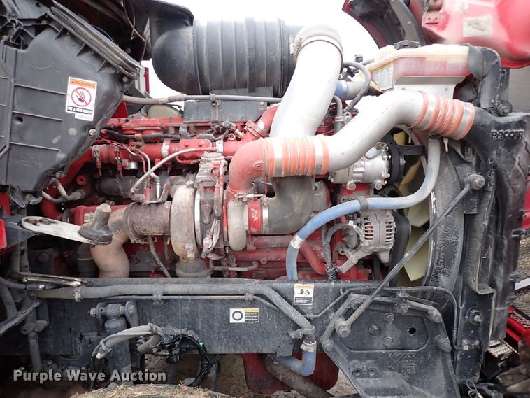 image for item IS9315 2014 Kenworth T660  semi truck