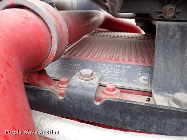 image for item IS9315 2014 Kenworth T660  semi truck