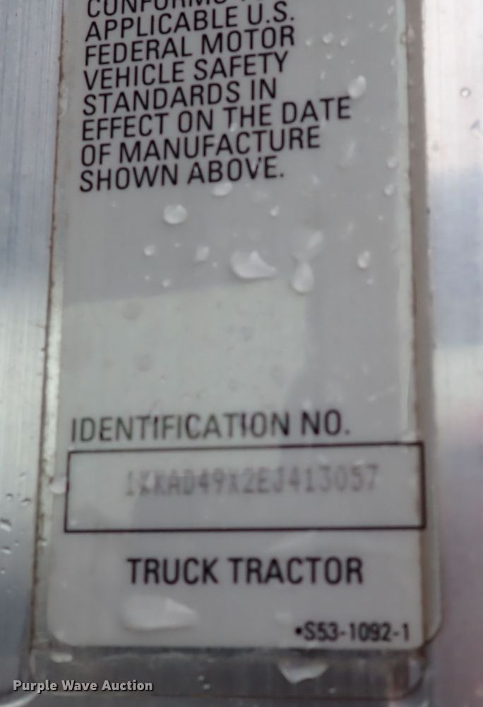 image for item IS9315 2014 Kenworth T660  semi truck