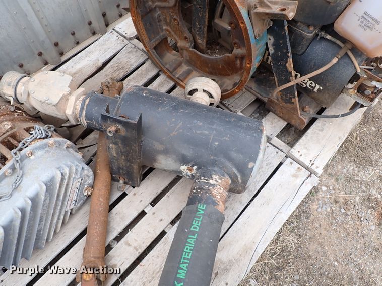 image for item IS9399 (4) vacuum pumps