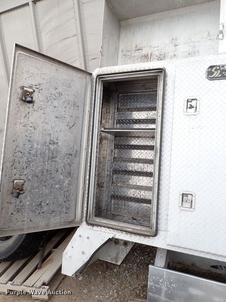 image for item IS9400 Semi truck headache rack