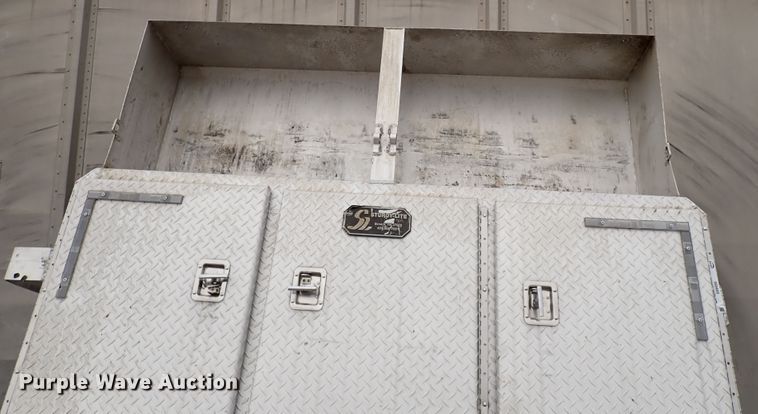 image for item IS9400 Semi truck headache rack