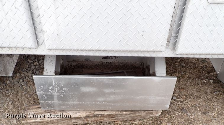 image for item IS9400 Semi truck headache rack