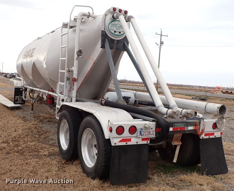 image for item IS9403 2009 Stephens  pneumatic dry bulk trailer