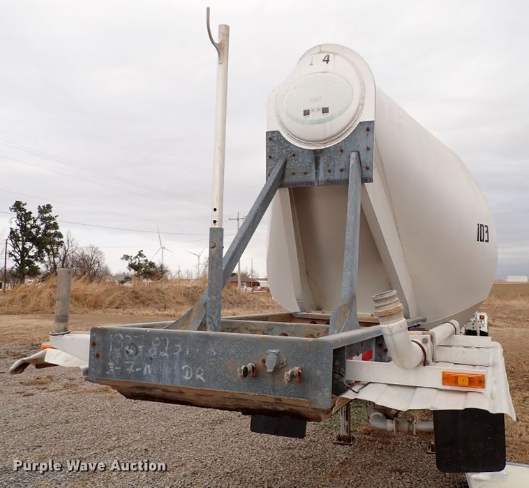 image for item IS9403 2009 Stephens  pneumatic dry bulk trailer