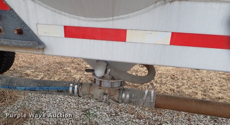 image for item IS9403 2009 Stephens  pneumatic dry bulk trailer