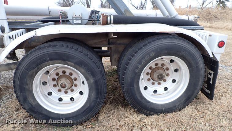 image for item IS9403 2009 Stephens  pneumatic dry bulk trailer