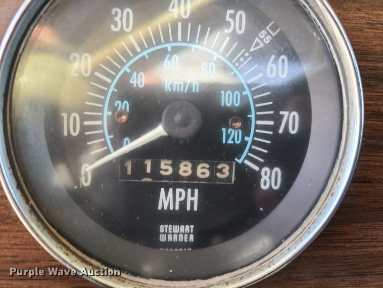 image for item JG9246 1984 Peterbilt 359  semi truck