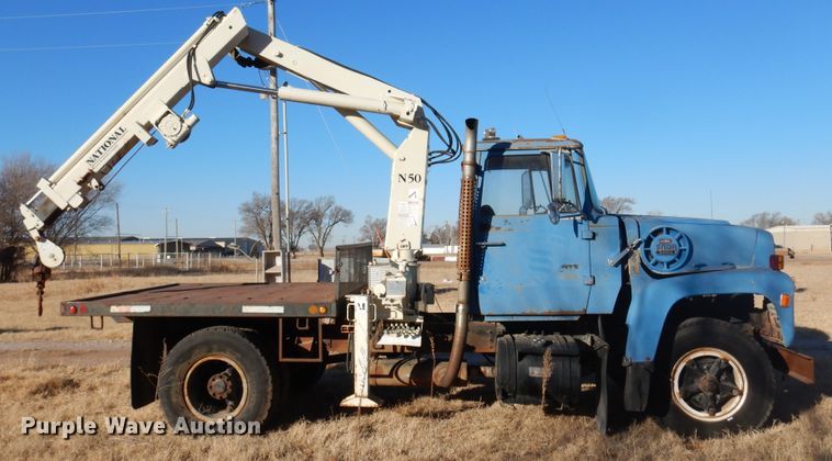 image for item JJ9693 1981 Ford L8000  crane truck