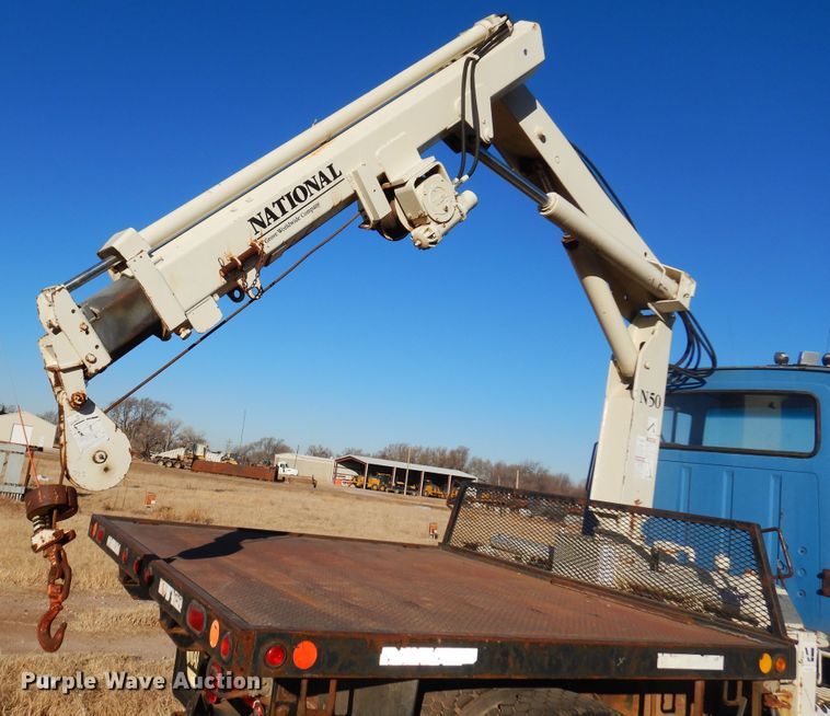 image for item JJ9693 1981 Ford L8000  crane truck