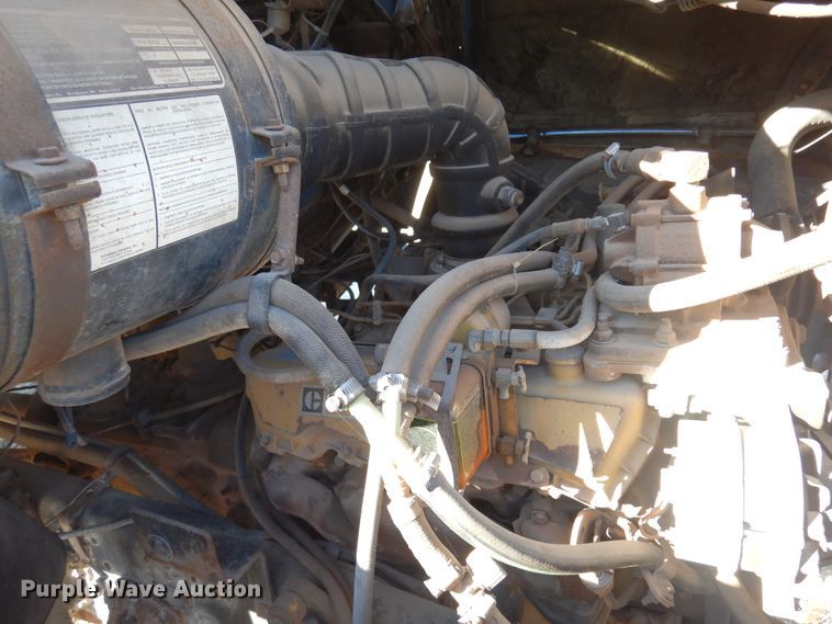 image for item JJ9693 1981 Ford L8000  crane truck