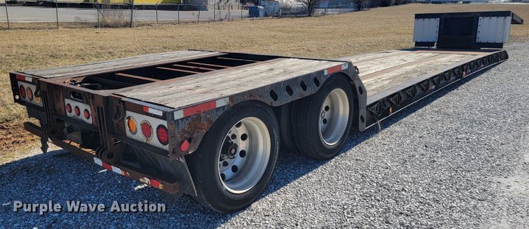 image for item JP9038 2007 XL 70MFG  lowboy equipment trailer
