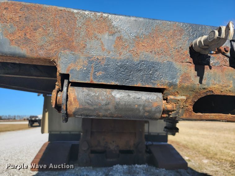 image for item JP9038 2007 XL 70MFG  lowboy equipment trailer