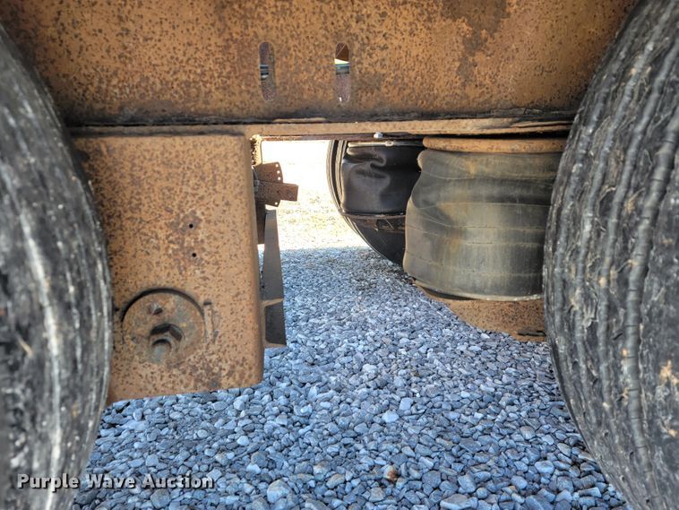 image for item JP9038 2007 XL 70MFG  lowboy equipment trailer