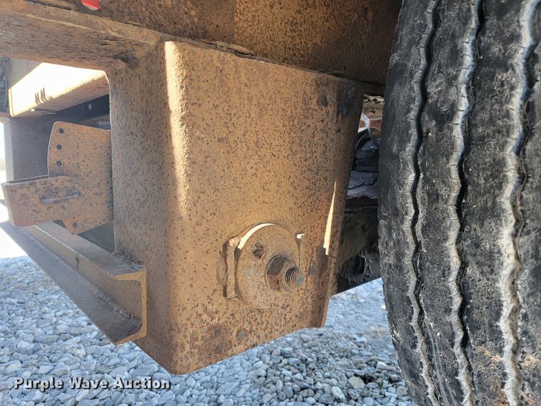 image for item JP9038 2007 XL 70MFG  lowboy equipment trailer