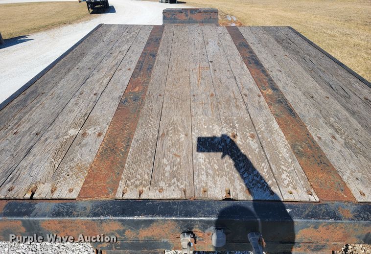 image for item JP9038 2007 XL 70MFG  lowboy equipment trailer