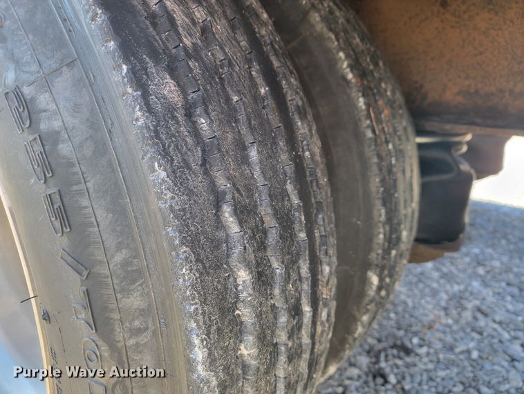 image for item JP9038 2007 XL 70MFG  lowboy equipment trailer