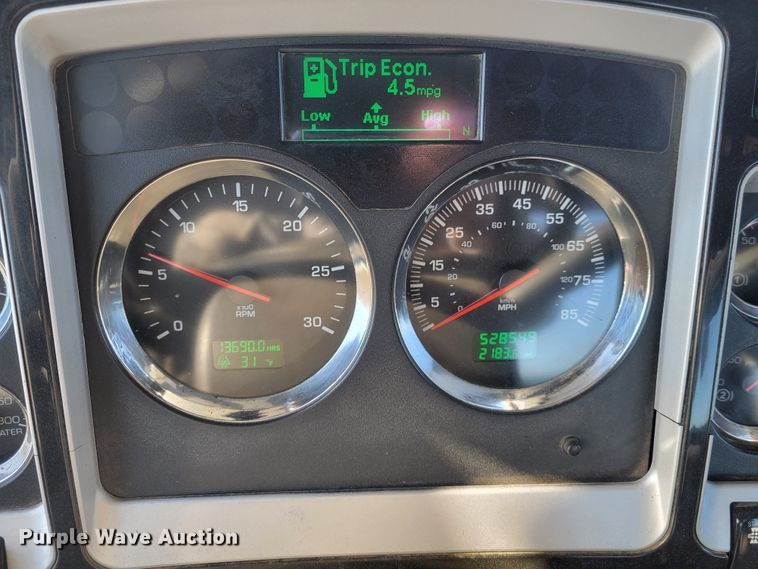 image for item KH9807 2012 Kenworth T800  semi truck