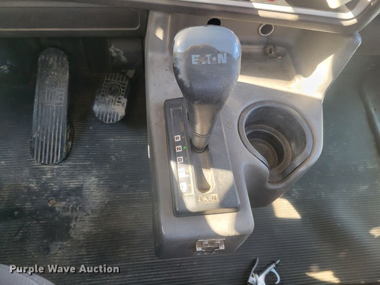 image for item KH9807 2012 Kenworth T800  semi truck