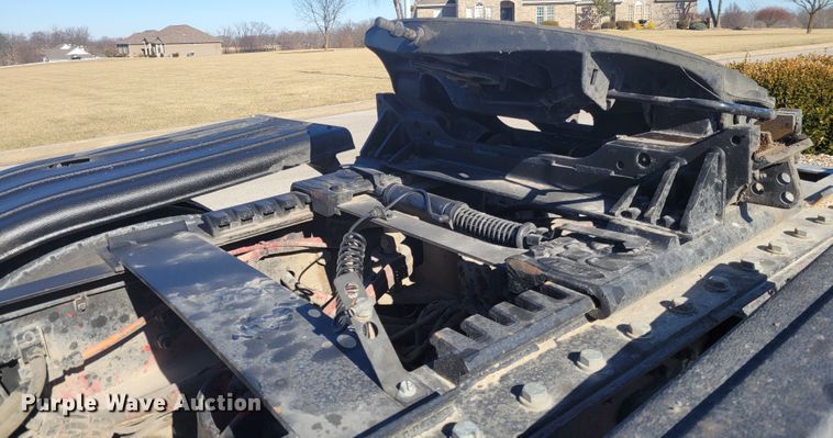 image for item KH9807 2012 Kenworth T800  semi truck