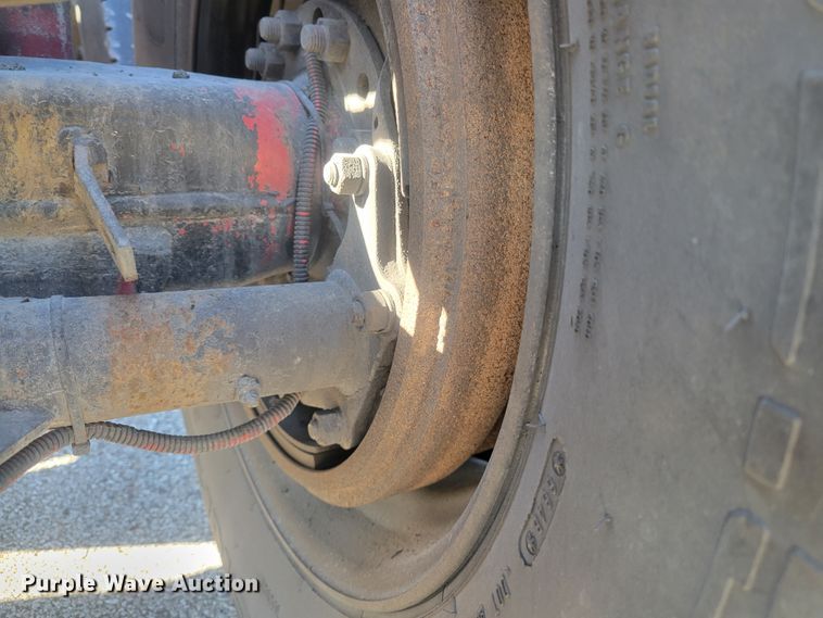 image for item KH9807 2012 Kenworth T800  semi truck