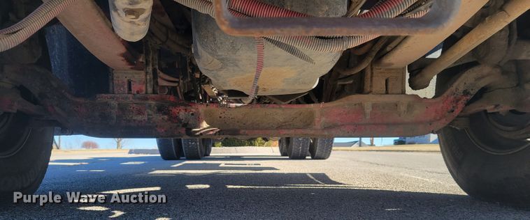 image for item KH9807 2012 Kenworth T800  semi truck