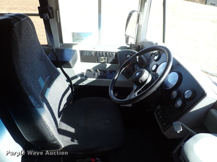 image for item DC4150 2006 Blue Bird Vision  school bus