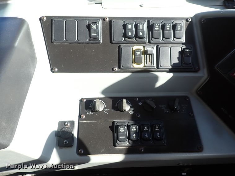 image for item DC4150 2006 Blue Bird Vision  school bus