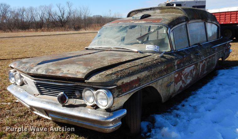 image for item DF0036 1960 Pontiac Bonneville  ambulance