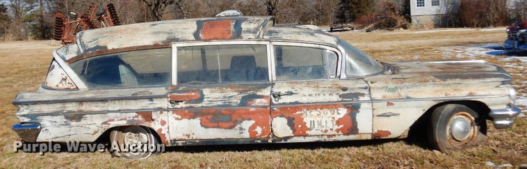 image for item DF0036 1960 Pontiac Bonneville  ambulance