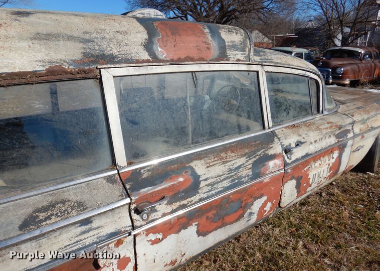 image for item DF0036 1960 Pontiac Bonneville  ambulance